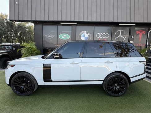 Used 2020 Land Rover Range Rover HSE image 7