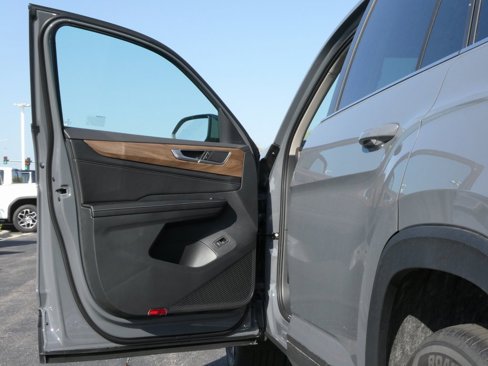 New 2026 Volkswagen Atlas SE image 27