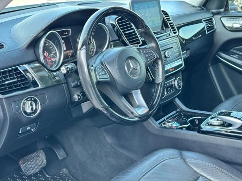 Used 2018 Mercedes-Benz GLS 550 4MATIC w/ Driver Assistance Package image 10