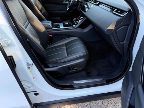 Used 2019 Land Rover Range Rover Velar S image 31