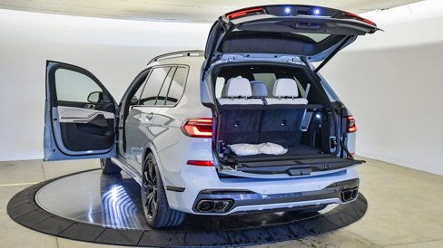 New 2026 BMW X7 M60i image 40