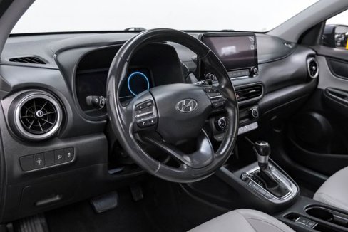 Used 2022 Hyundai Kona Limited image 13