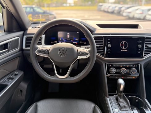 Used 2022 Volkswagen Atlas Cross Sport SE image 27