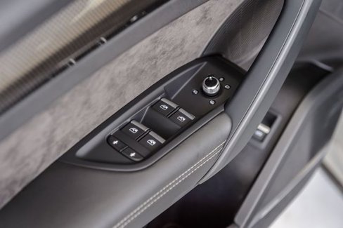 Used 2020 Audi SQ5 Premium Plus w/ Premium Plus Package image 50