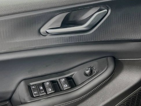 New 2025 Jeep Grand Cherokee Laredo X w/ Luxury Tech Group I image 18