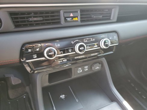 Certified 2025 Honda Pilot Black Edition image 22