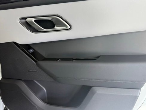 Used 2026 Land Rover Range Rover Velar S image 26