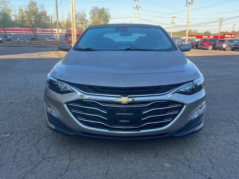 Used 2023 Chevrolet Malibu LT image 16