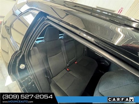 Used 2021 Toyota RAV4 LE image 8