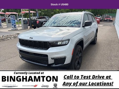 Used 2023 Jeep Grand Cherokee L Limited w/ Black Appearance Package image 4