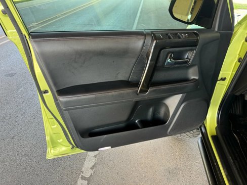 Used 2023 Toyota 4Runner TRD Off-Road Premium image 9