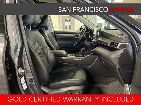 Used 2022 Toyota Highlander Limited image 23