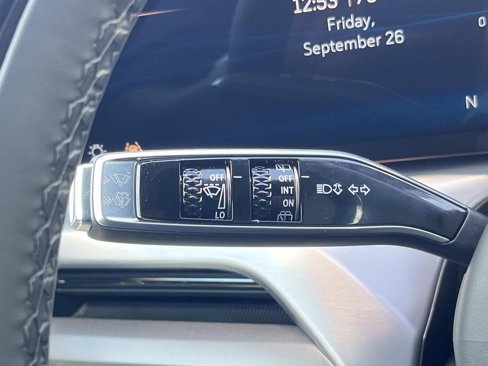 New 2026 Cadillac Vistiq Sport image 30