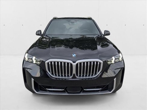 Certified 2025 BMW X5 xDrive40i w/ Premium Package image 2
