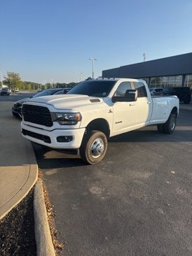 Used 2024 RAM 3500 Big Horn w/ Night Edition image 2
