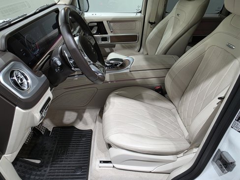 Used 2024 Mercedes-Benz G 63 AMG 4MATIC image 6