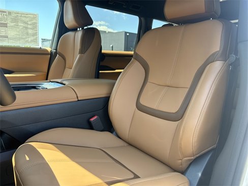 New 2025 Nissan Armada SL w/ Captain's Chari Seat Package image 11