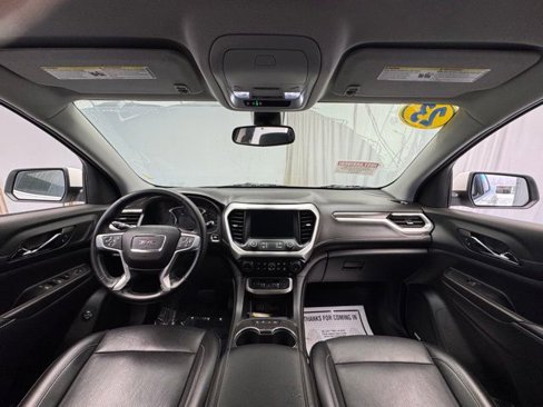 Used 2023 GMC Acadia SLT w/ Trailering Package image 17