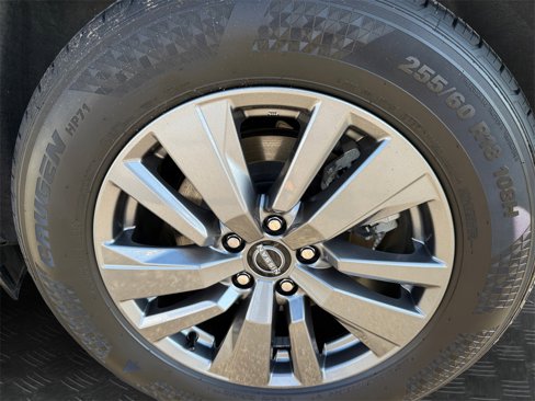 Used 2025 Nissan Pathfinder SV image 21