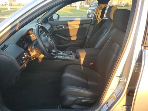 Used 2025 Honda Civic Sport image 13
