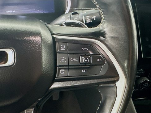 Used 2021 Jeep Grand Cherokee L Laredo image 25