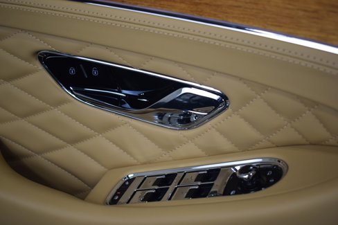 New 2024 Bentley Continental GT Azure image 40