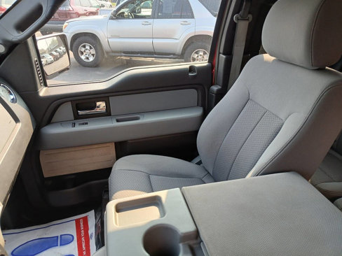 Used 2014 Ford F150 XLT w/ XLT Chrome Package image 17