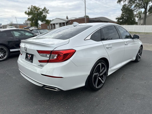 Used 2018 Honda Accord Sport image 7