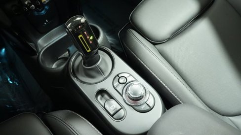 Certified 2024 MINI Cooper SE image 22