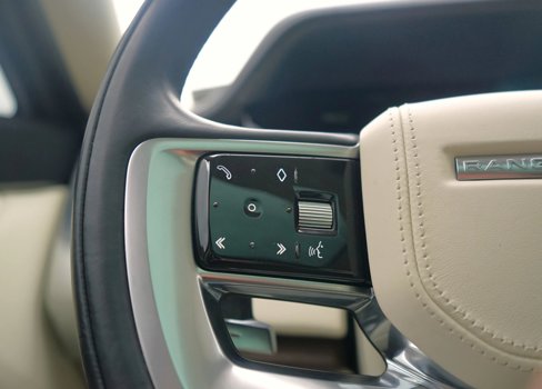 Used 2023 Land Rover Range Rover SE image 19