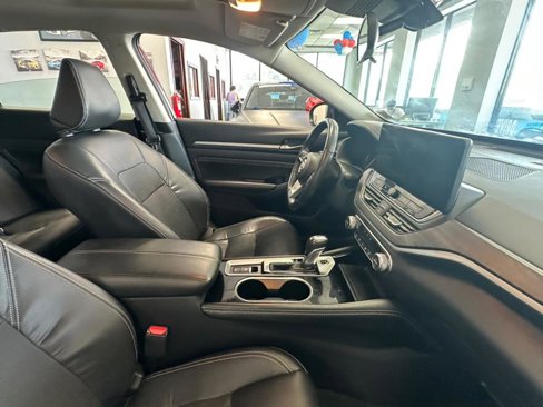 Used 2023 Nissan Altima 2.5 SL image 38