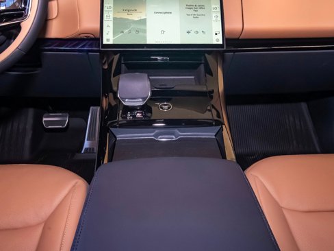 New 2025 Land Rover Range Rover Sport Dynamic SE image 25
