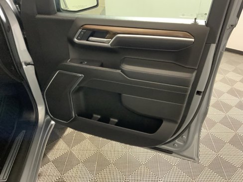 New 2025 Chevrolet Silverado 1500 LT w/ Leather Package image 39