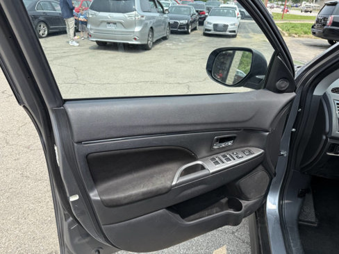 Used 2021 Mitsubishi Outlander Sport SE image 17