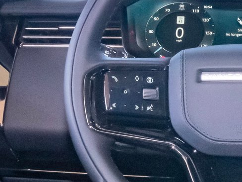 New 2025 Land Rover Range Rover Sport Dynamic SE image 15