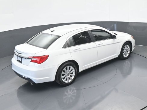 Used 2013 Chrysler 200 Touring image 45