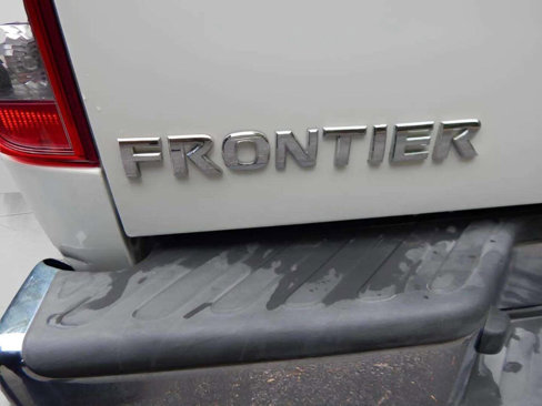 Used 2016 Nissan Frontier SV image 33