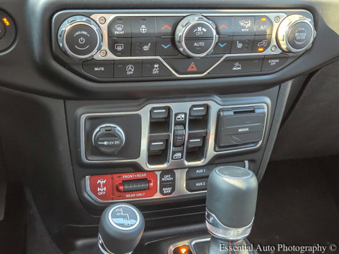 Used 2021 Jeep Wrangler Unlimited Rubicon image 24