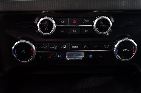 New 2025 Ford F350 Platinum w/ FX4 Off-Road Package image 33