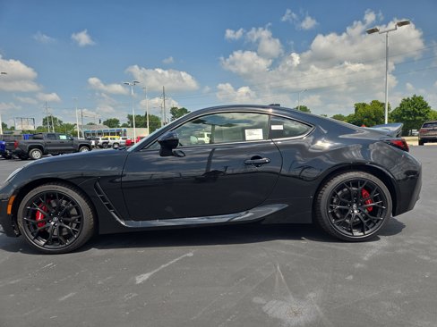 New 2025 Toyota GR86 Premium image 4