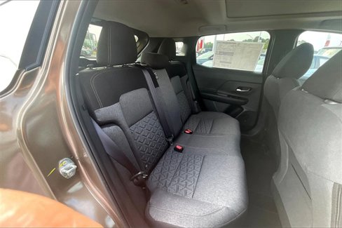 New 2026 Nissan Kicks SV w/ SV Premium Package image 9