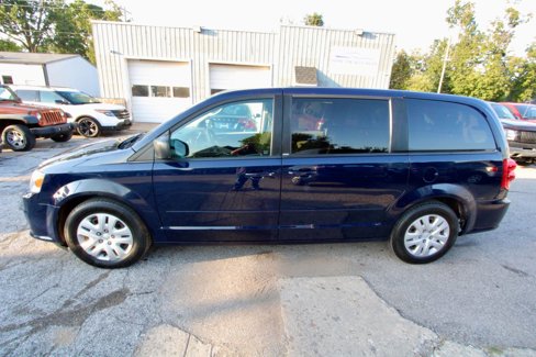 Used 2014 Dodge Grand Caravan SE w/ Quick Order Package 29E SE image 3