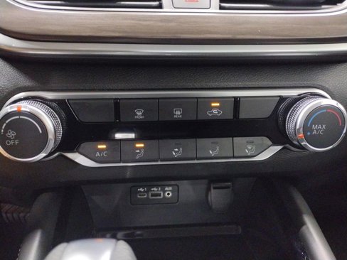 Used 2023 Nissan Altima 2.5 SV image 12