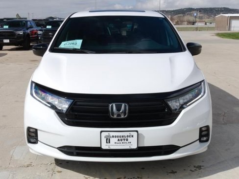 Used 2024 Honda Odyssey Sport image 6