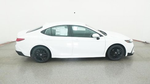 New 2026 Toyota Camry SE image 11