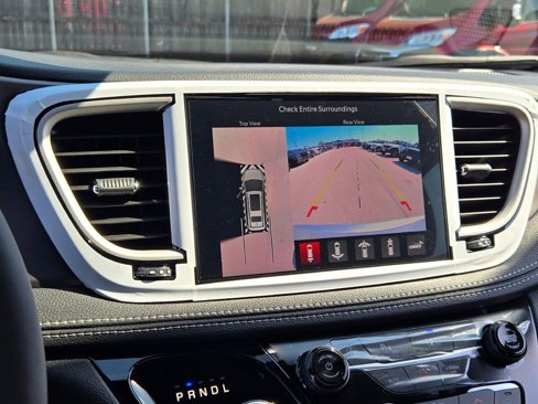 New 2026 Chrysler Pacifica Select image 26