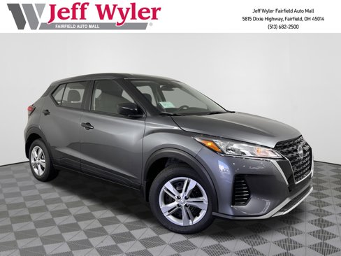 New 2025 Nissan Kicks Play S image 1