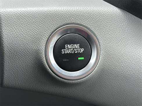 Used 2024 GMC Terrain SLT image 21