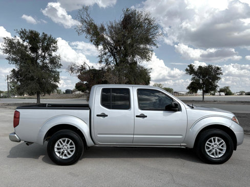 Used 2016 Nissan Frontier SV image 45
