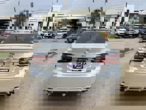 Used 2018 Toyota Camry XSE image 7